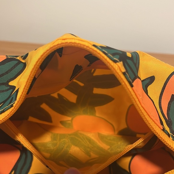 Baggu Dopp Kit - Orange Trees - Picture 10 of 10